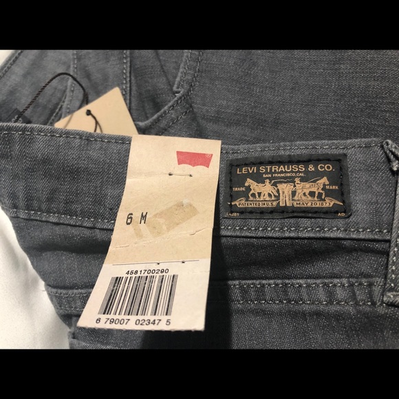 NWT! LEVI  jeans - grey - Picture 4 of 8